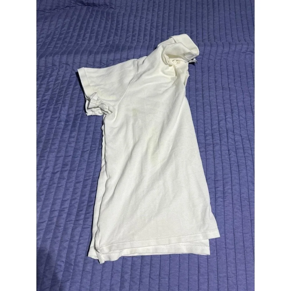 White Nike polo shirt with black swoosh #polo #athleisure - Picture 5 of 7